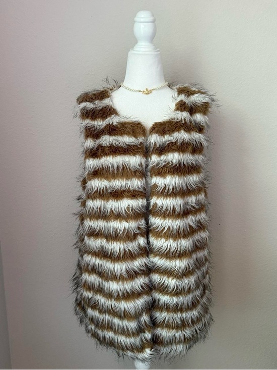 Signature Studio Jackets & Blazers - Signature Studio Brown and White Faux Fur Striped Vest